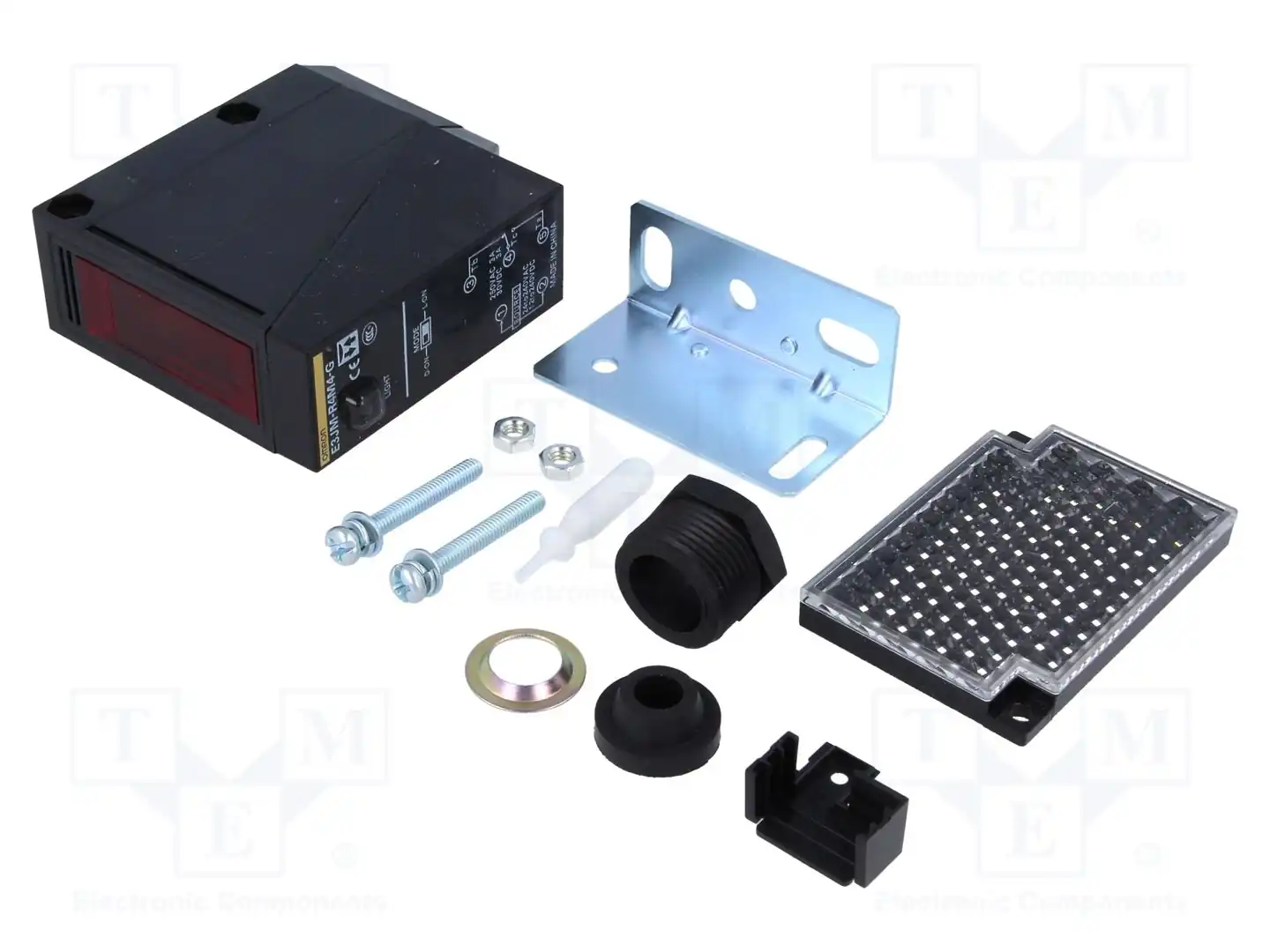 Датчик OMRON E3JM-R4M4-G