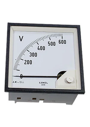 LUMEL EA19N E61700000008, щитовой стрелочный вольтметр 800В 96х96мм положение С3 90гр