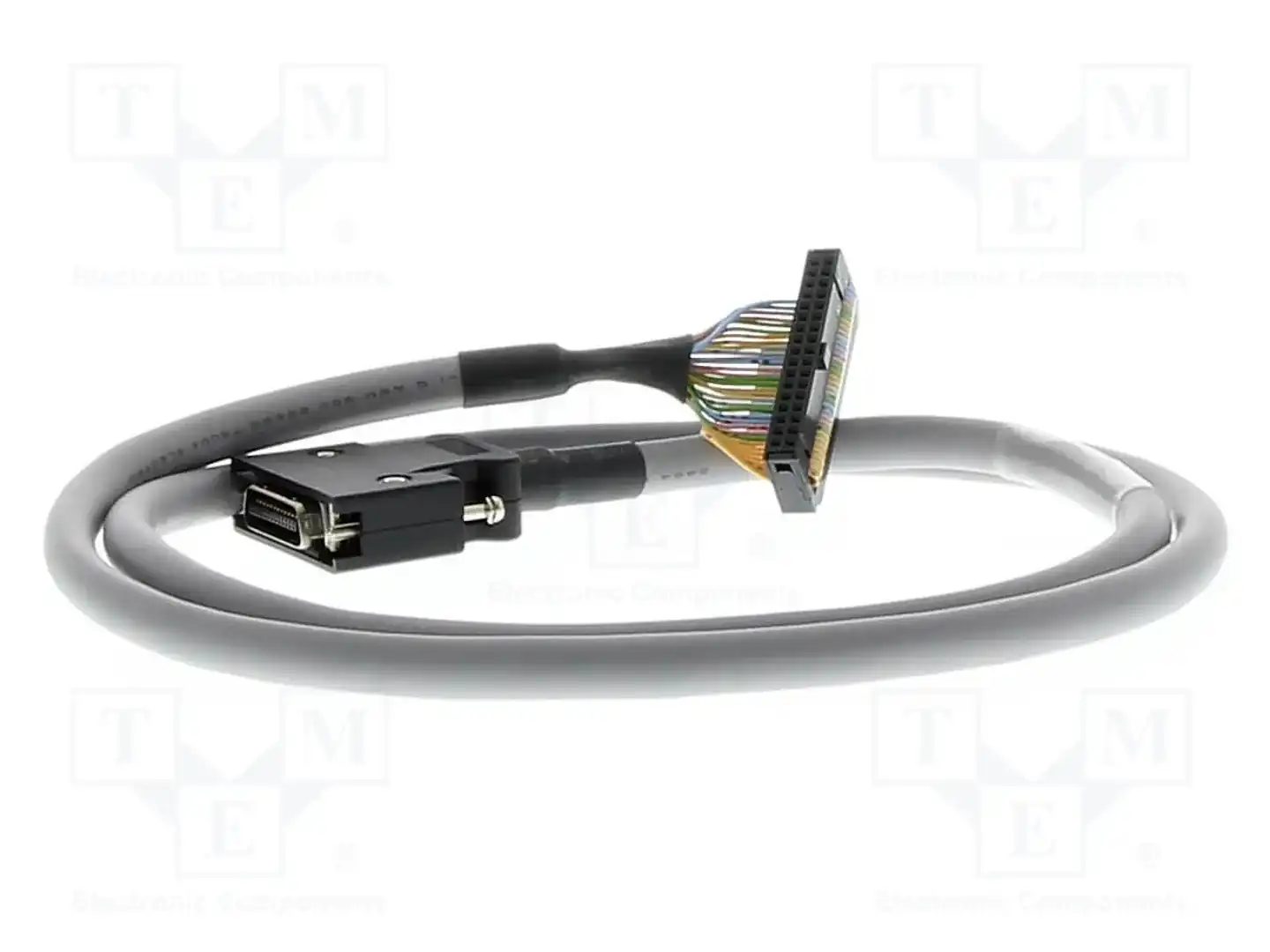 OMRON XW2Z-100J-B28 — Кабели для сервоприводов