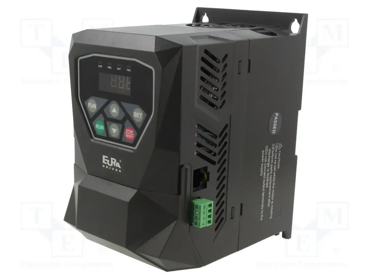 EURA DRIVES E600-0022T3Q2U1F2AG03B1R3 — Трехфазные инверторы