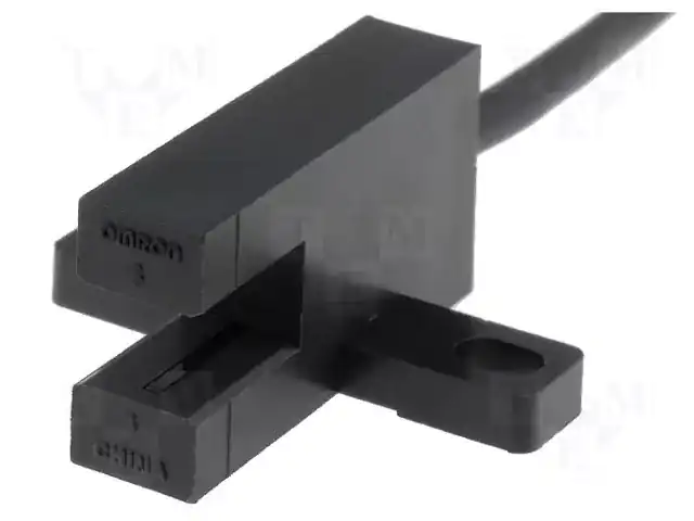 OMRON EE-SX672-WR 1M — Стандартные фотоэлектрические датчики