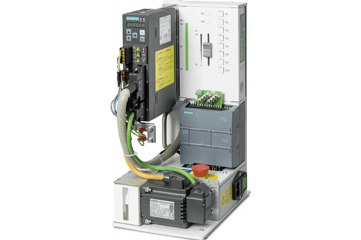 Siemens 6AG1067-2AA00-0AA4 — Сервомодуль sinamics учебный стенд