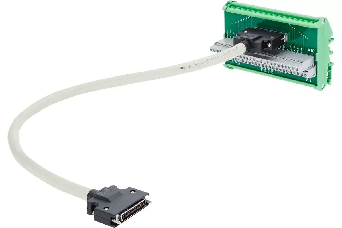Siemens 6SL3260-2DC00-0AA0 — компонент приводной техники